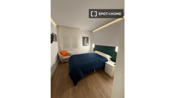 Se alquila piso de 2 habitaciones en Santander.