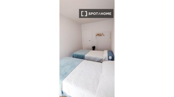 Apartamento de 2 dormitorios en alquiler en Aiora, Valencia