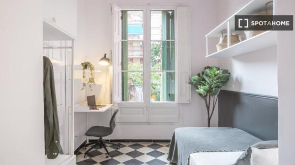 Habitación en piso de 15 habitaciones, Camp d'en Grassot i Gracia Nova