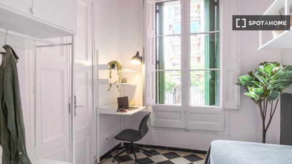 Habitación en piso de 15 habitaciones, Camp d'en Grassot i Gracia Nova