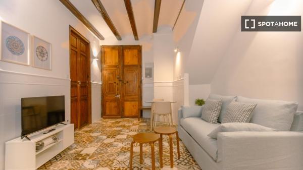 Estudio en alquiler en Cabanyal-Canyamelar, Valencia