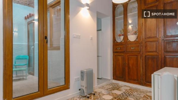 Estudio en alquiler en Cabanyal-Canyamelar, Valencia