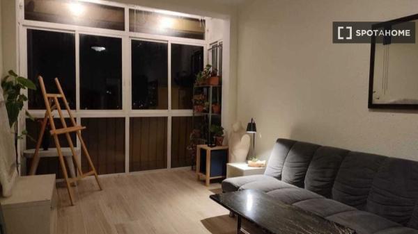 Chambre dans un appartement partagé à louer à el Besòs i el Maresme