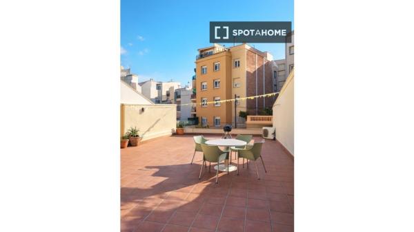 Estudio en alquiler en Navas, Barcelona