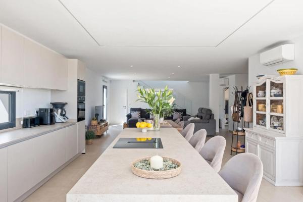 Casa independiente en calle San Marino, 39