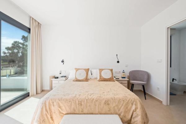 Casa independiente en calle San Marino, 39