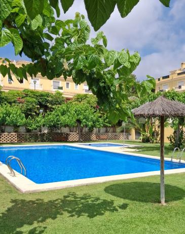 Chalet adosado en calle Serra Mariola, 23