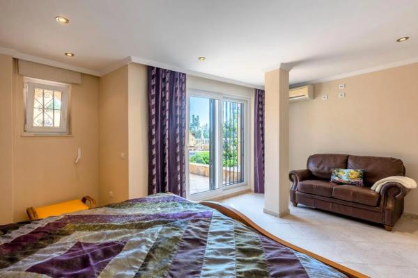 Casa independiente en calle Vall de Ceta