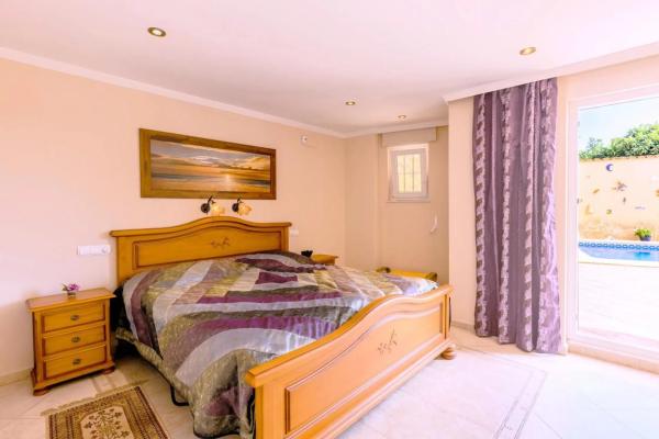 Casa independiente en calle Vall de Ceta