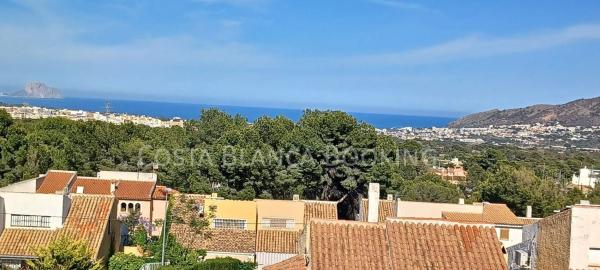 Chalet pareado en calle Cabo Roig