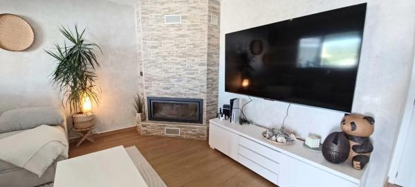 Chalet pareado en calle Cabo Roig