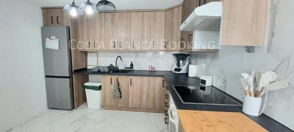 Chalet pareado en calle Cabo Roig