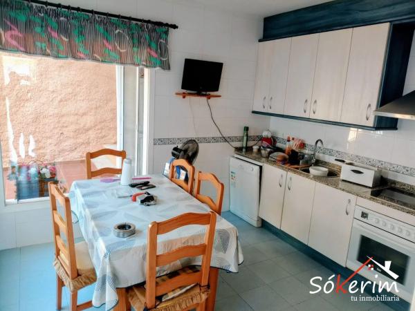 Chalet pareado en calle Santa Lucía