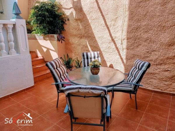 Chalet pareado en calle Santa Lucía