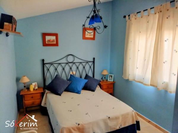 Chalet pareado en calle Santa Lucía