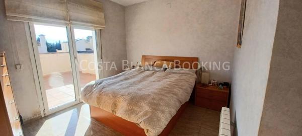 Casa independiente en calle Capellá