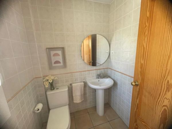 Chalet pareado en calle Murillo