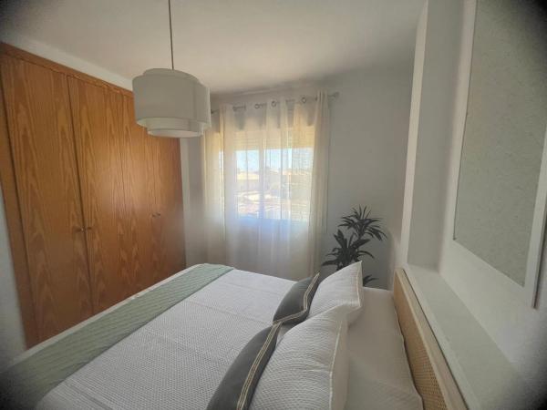 Chalet pareado en calle Murillo