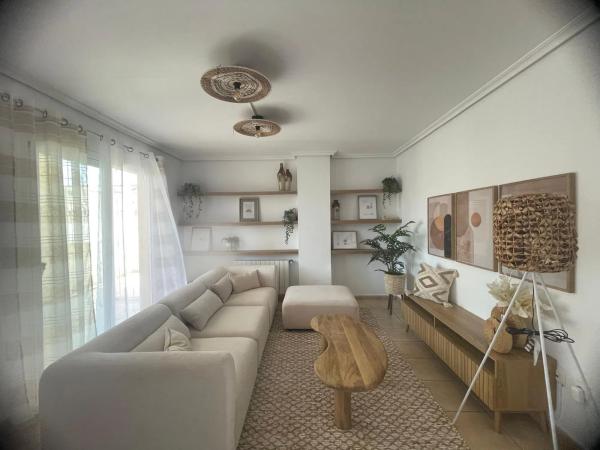 Chalet pareado en calle Murillo