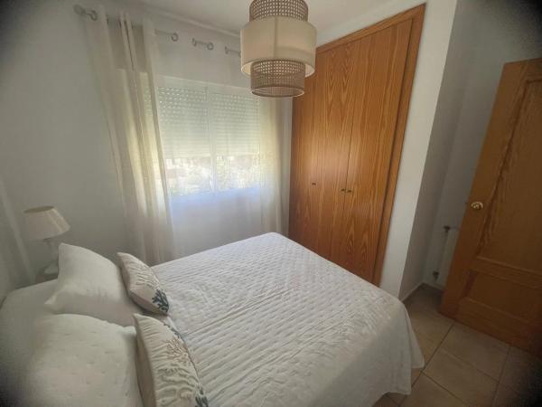 Chalet pareado en calle Murillo