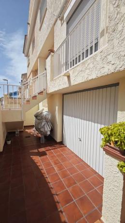 Chalet adosado en calle Rubens, 19