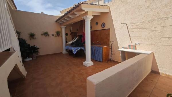 Chalet adosado en calle Rubens, 19