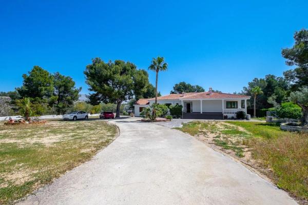 Casa independiente en avenida de Coloma, 48