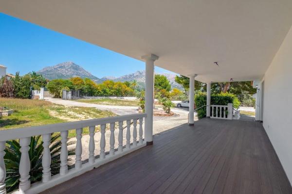 Casa independiente en avenida de Coloma, 48