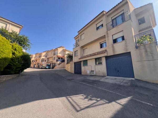 Chalet adosado en calle Tramuntana