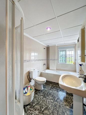 Chalet adosado en Lg Diseminados