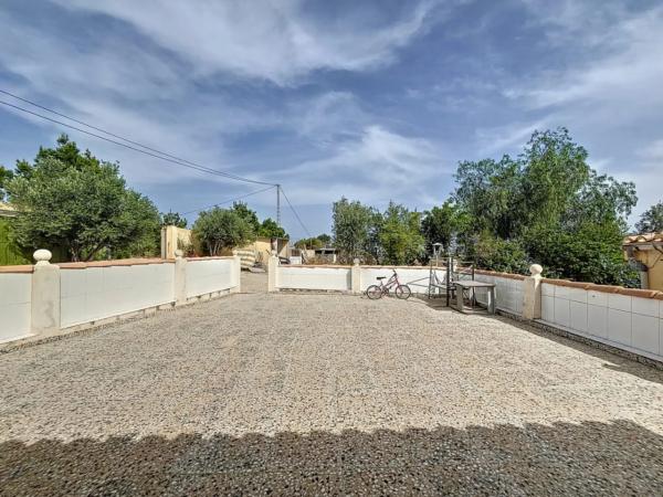 Chalet adosado en Lg Diseminados