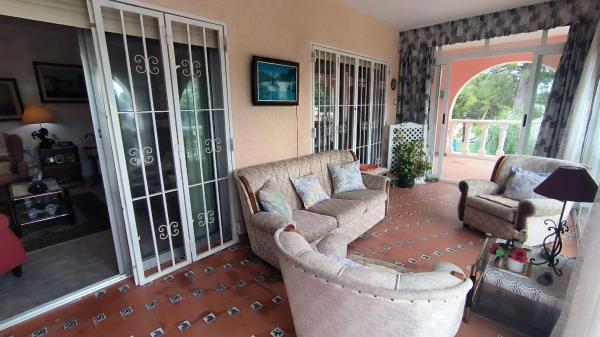 Casa independiente en avenida de Coloma