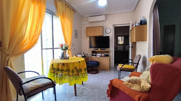 Casa independiente en avenida de Coloma