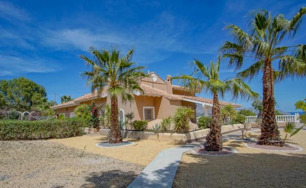 Chalet en La Nucia Pueblo