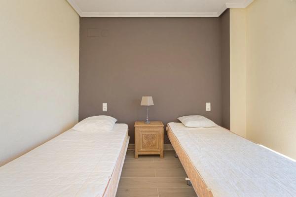 Casa independiente en calle Mar de Kara, 23