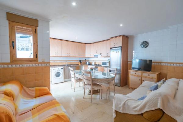 Chalet adosado en calle la Fonteta