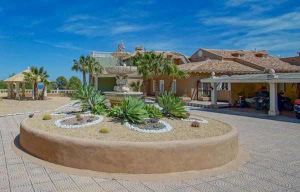 Chalet en La Nucia Pueblo