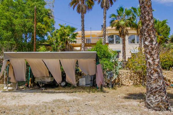 Casa independiente en Partida Captivador