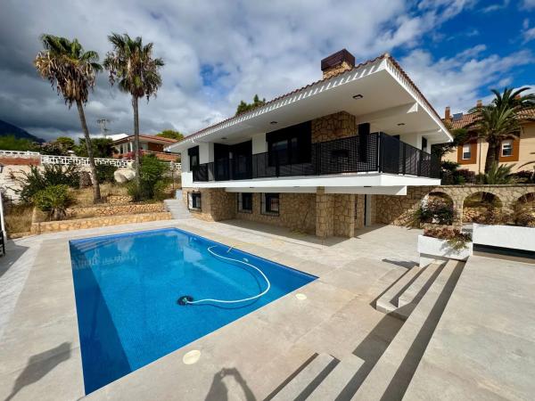 Casa independiente en calle Carrascar de Parcent, 17