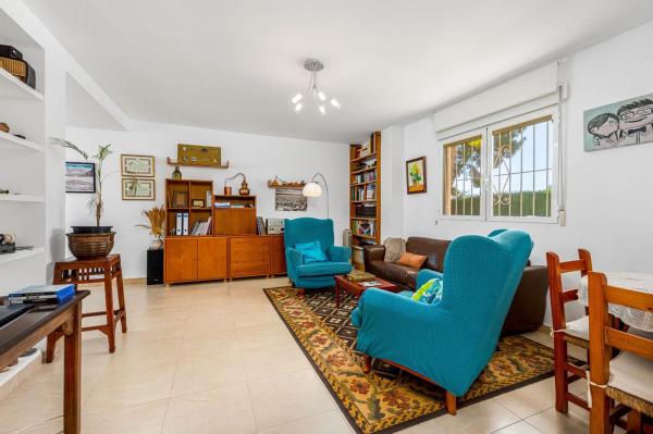 Casa independiente en calle Fernando Botero