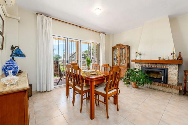 Casa independiente en calle Fernando Botero