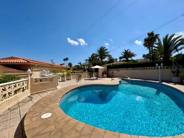 Casa independiente en camino de la Monja