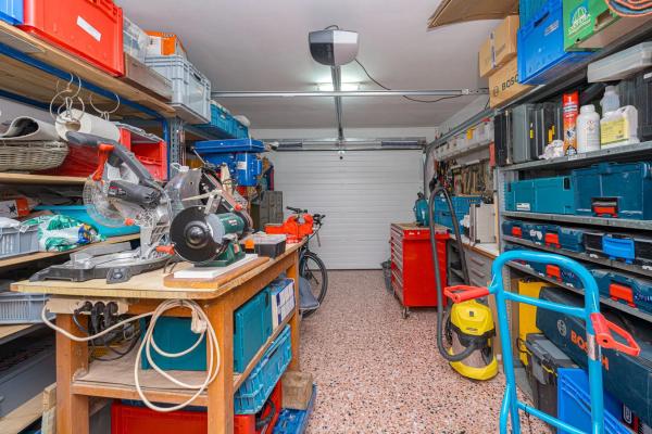 Casa independiente en calle Helsinki, 17