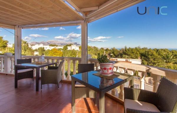 Casa independiente en avenida de Coloma