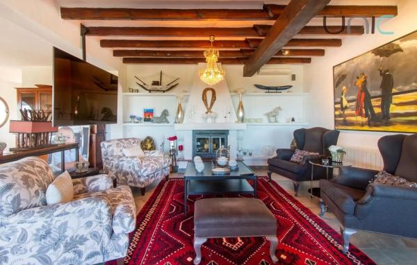 Casa independiente en avenida de Coloma