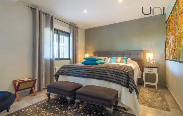 Casa independiente en avenida de Coloma