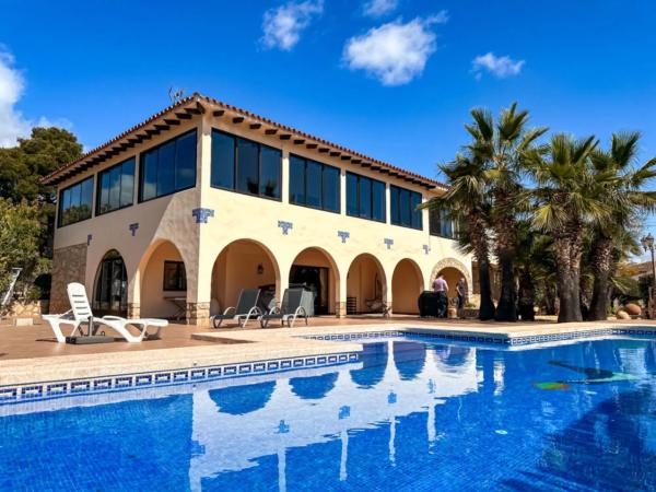 Chalet en La Nucia Pueblo