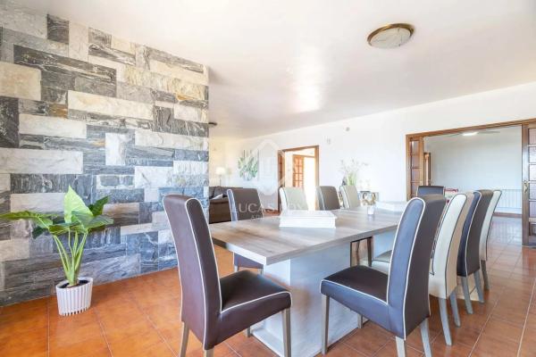 Casa independiente en Urbanizacion Caravana