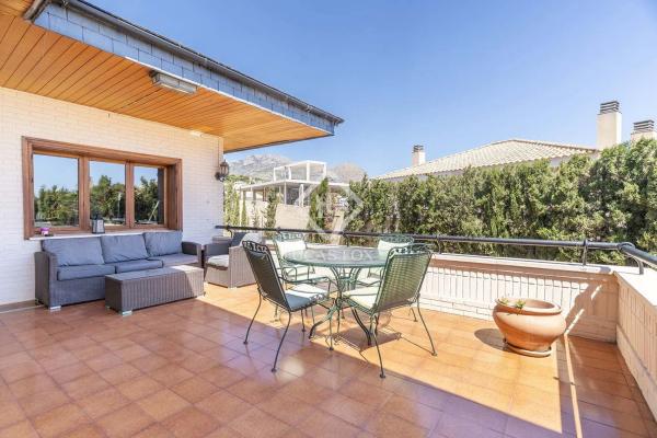 Casa independiente en Urbanizacion Caravana