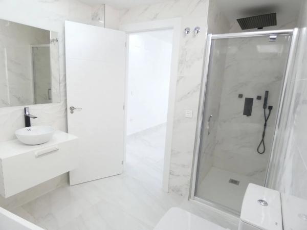 Casa independiente en avenida de Coloma